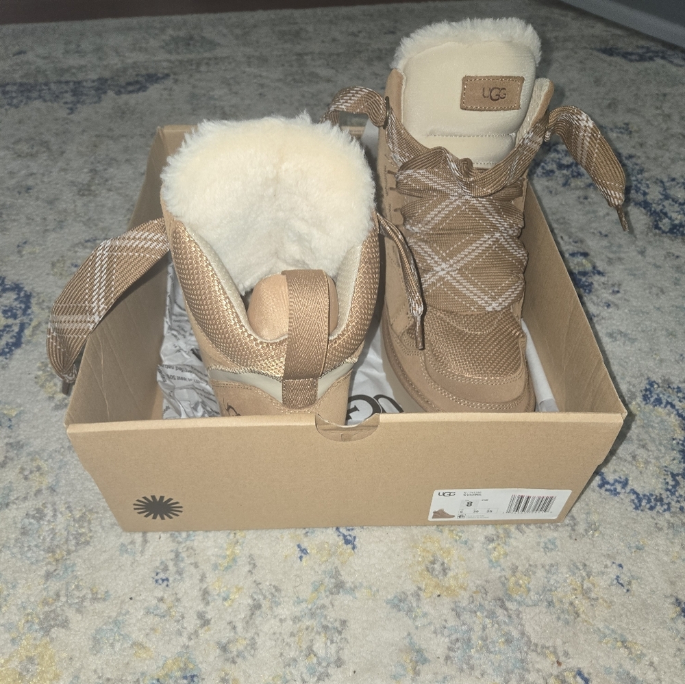 Like New Ugg Highmel